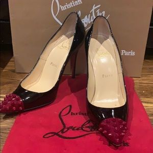 💲SOLD💲Christian louboutin spiked pumps